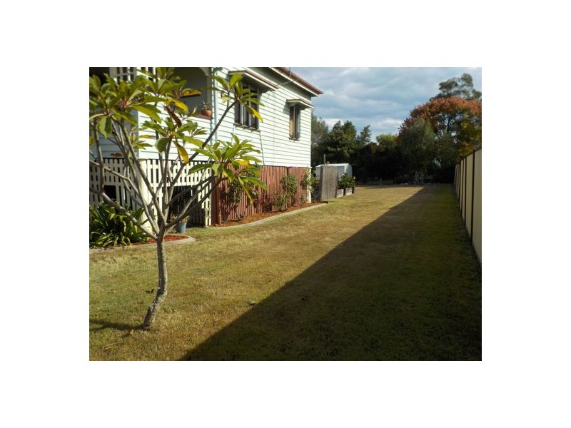 7 Chubb Street, One Mile QLD 4305