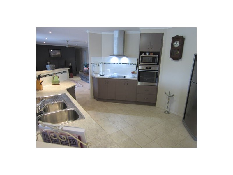 55 Peak Crossing-Churchbank Weir Rd, Peak Crossing QLD 4306