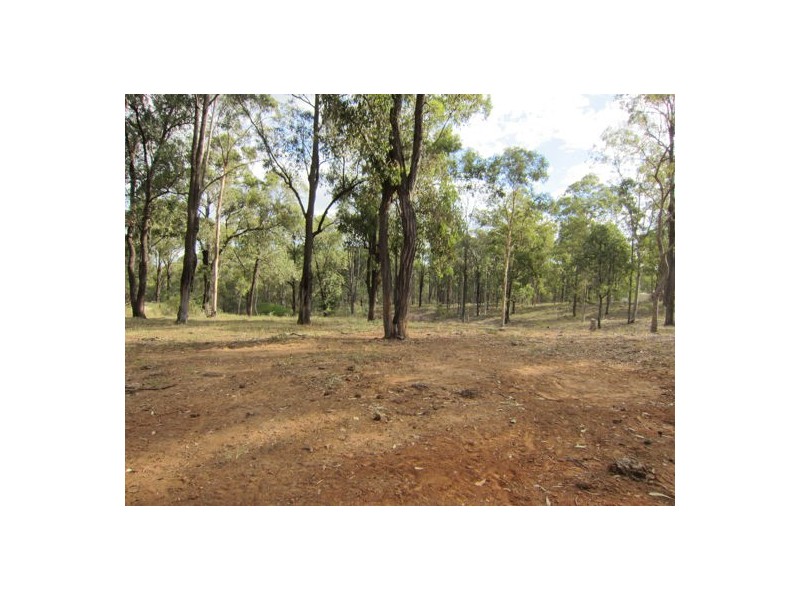 300 Pine Mountain Road, Muirlea QLD 4306