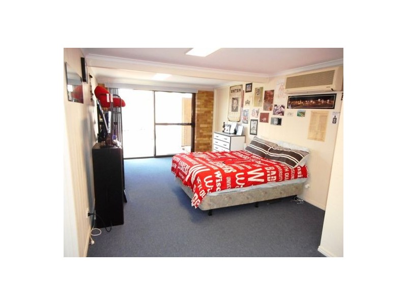 92 High Street, Brassall QLD 4305