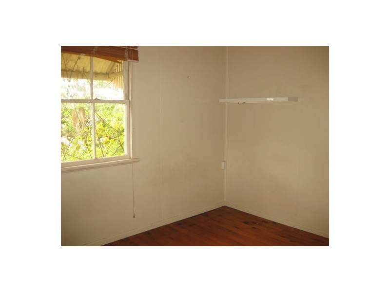 37 Brisbane Road, Ebbw Vale QLD 4304