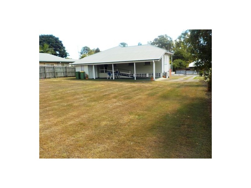 8 Phillip Street, One Mile QLD 4305