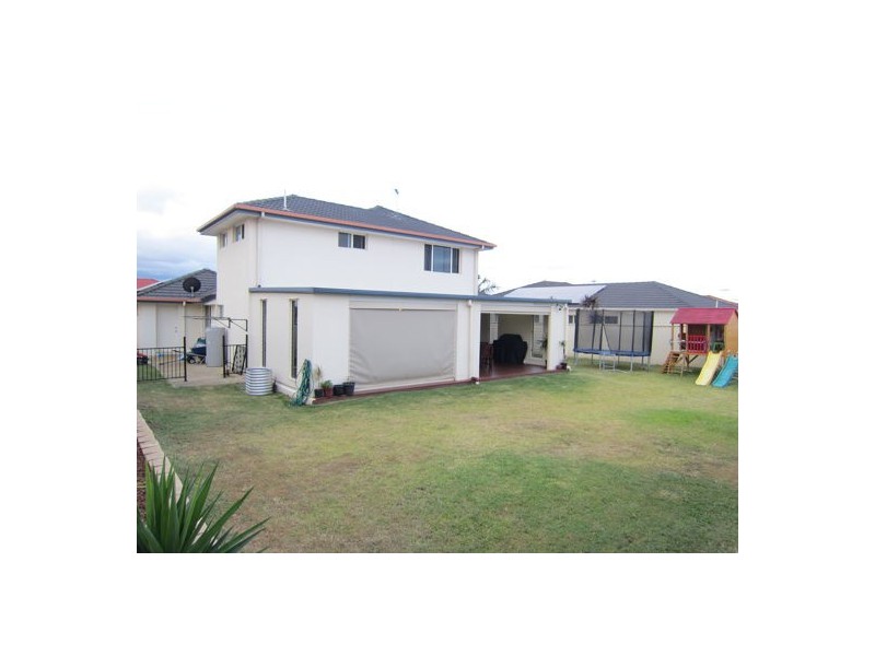 18 Anna Drive, Raceview QLD 4305