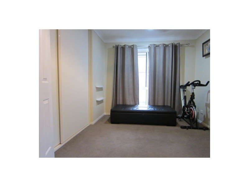 18 Anna Drive, Raceview QLD 4305