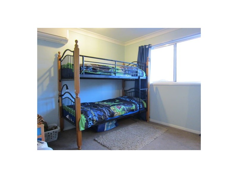 18 Anna Drive, Raceview QLD 4305