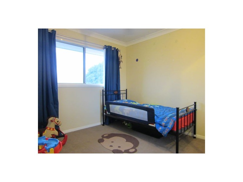 18 Anna Drive, Raceview QLD 4305