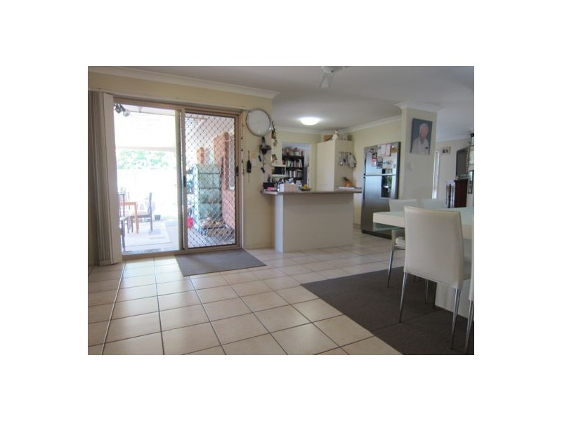 20 Resolution Parade, Flinders View QLD 4305