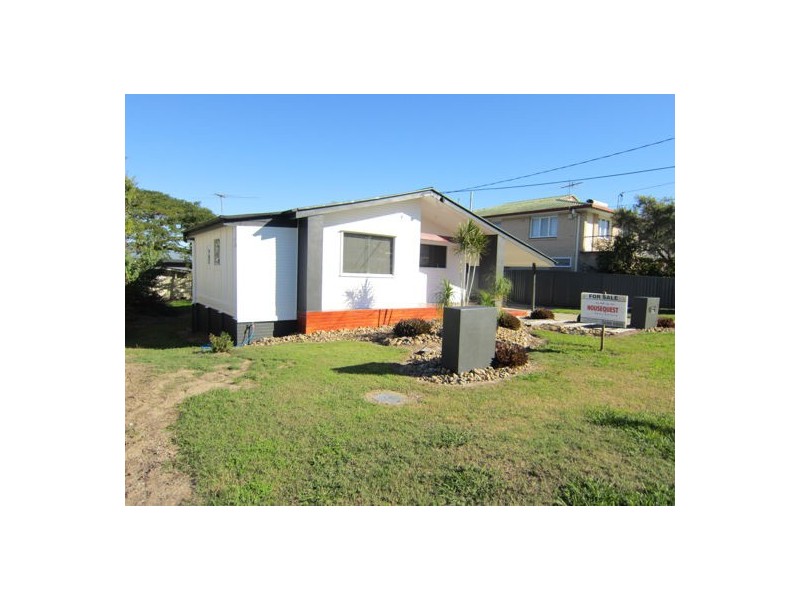 13 Edwards Street, Eastern Heights QLD 4305