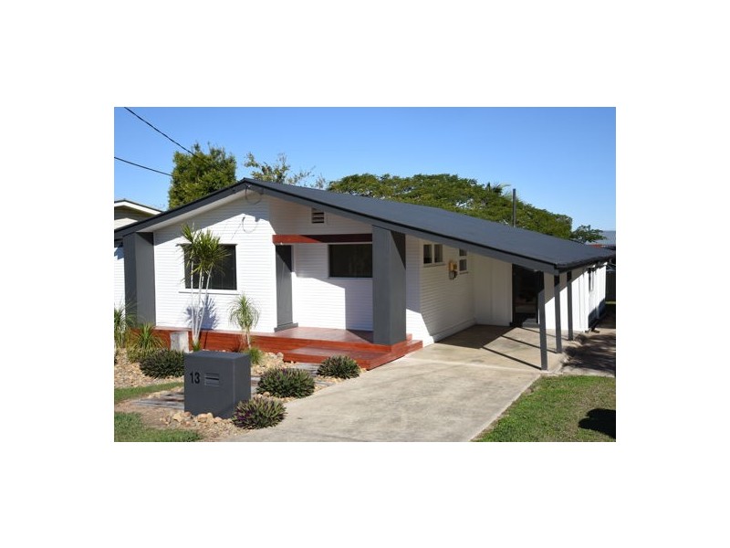 13 Edwards Street, Eastern Heights QLD 4305