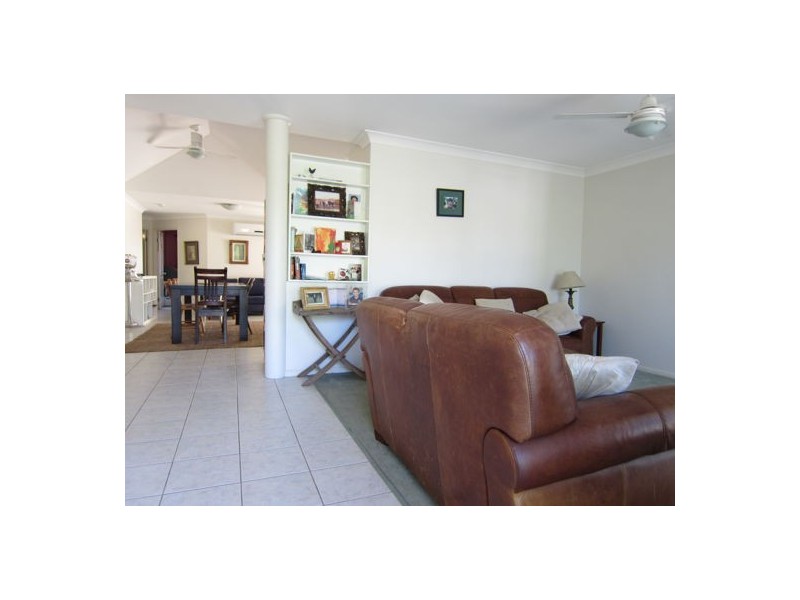 47 Jonquil Circuit, Flinders View QLD 4305