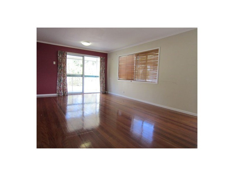 16 Tibbits Street, Bundamba QLD 4304