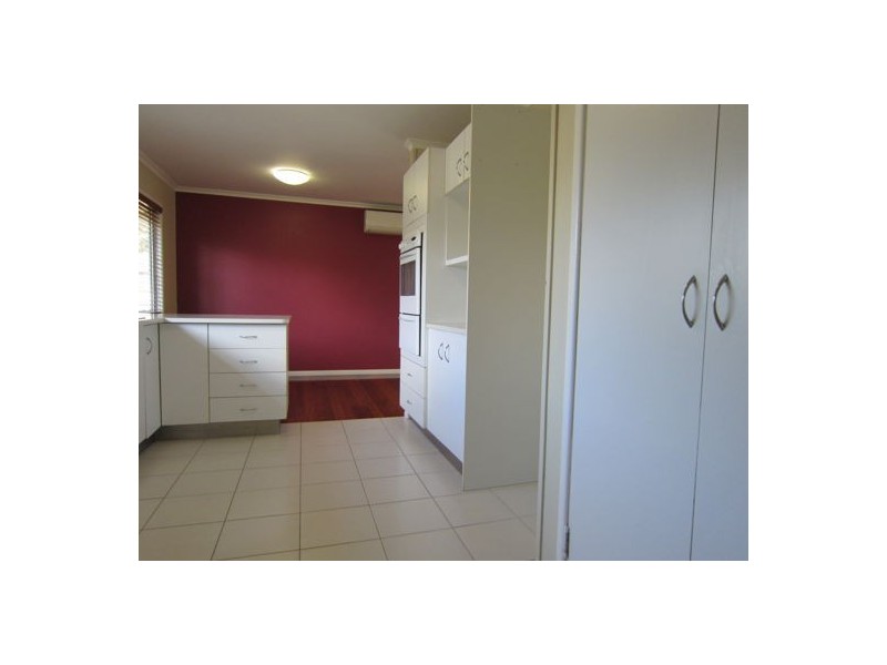 16 Tibbits Street, Bundamba QLD 4304