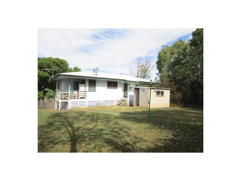 12 Wentworth Street, Leichhardt QLD 4305