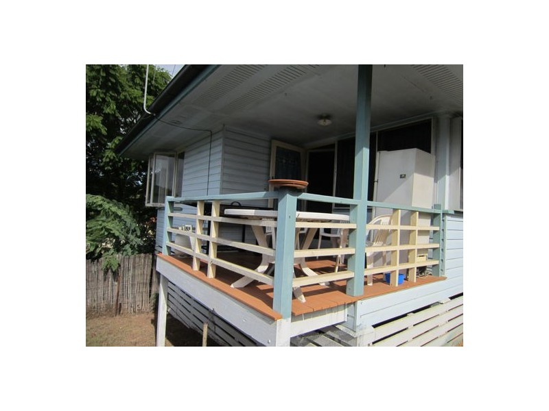 12 Wentworth Street, Leichhardt QLD 4305