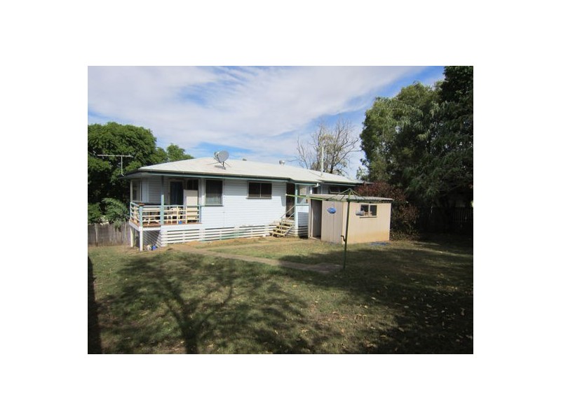 12 Wentworth Street, Leichhardt QLD 4305