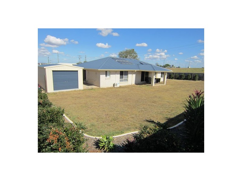 2 Petal Place, Yamanto QLD 4305