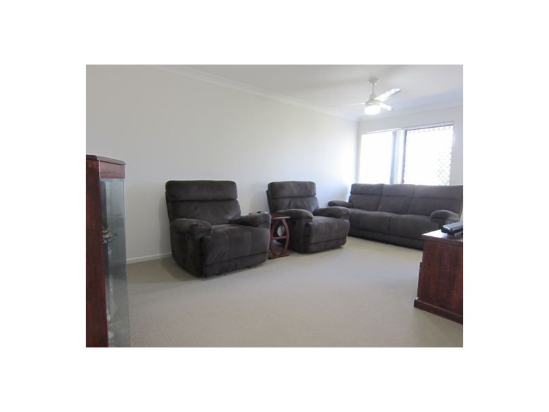 2 Petal Place, Yamanto QLD 4305