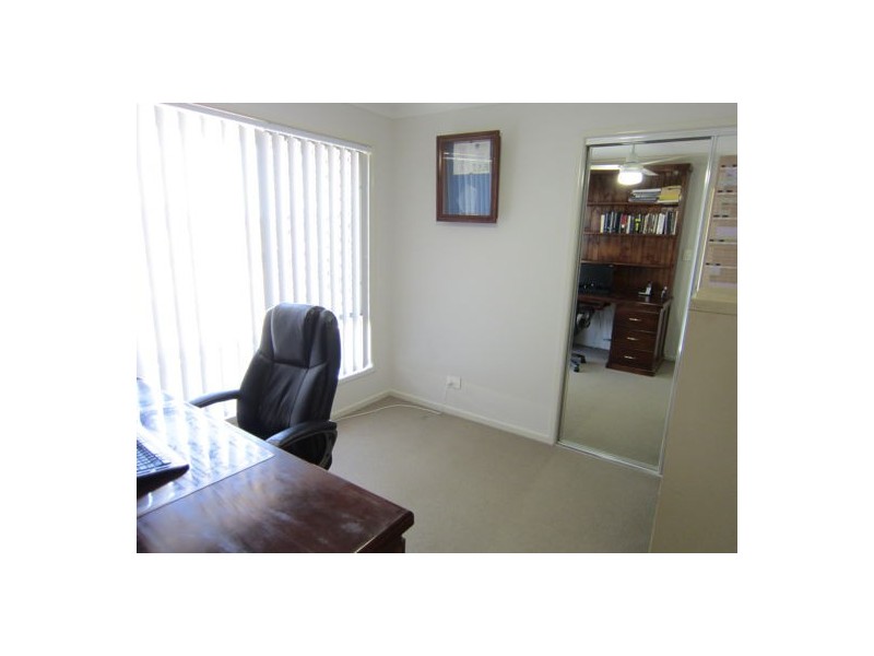 2 Petal Place, Yamanto QLD 4305
