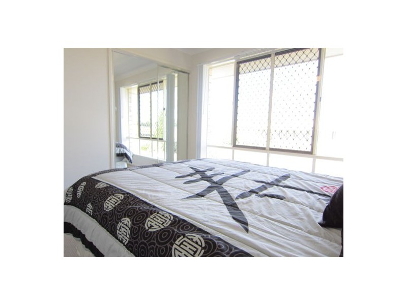2 Petal Place, Yamanto QLD 4305