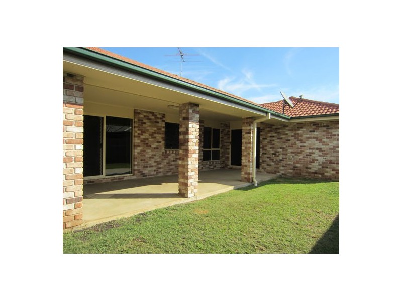 7 Benjamin Court, Yamanto QLD 4305