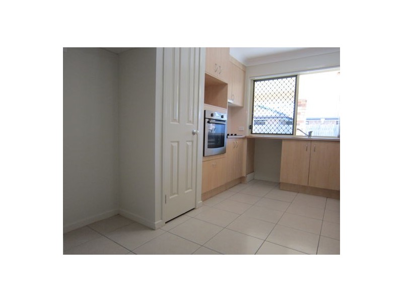 7 Benjamin Court, Yamanto QLD 4305