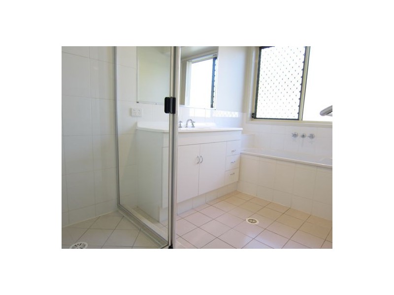 7 Benjamin Court, Yamanto QLD 4305
