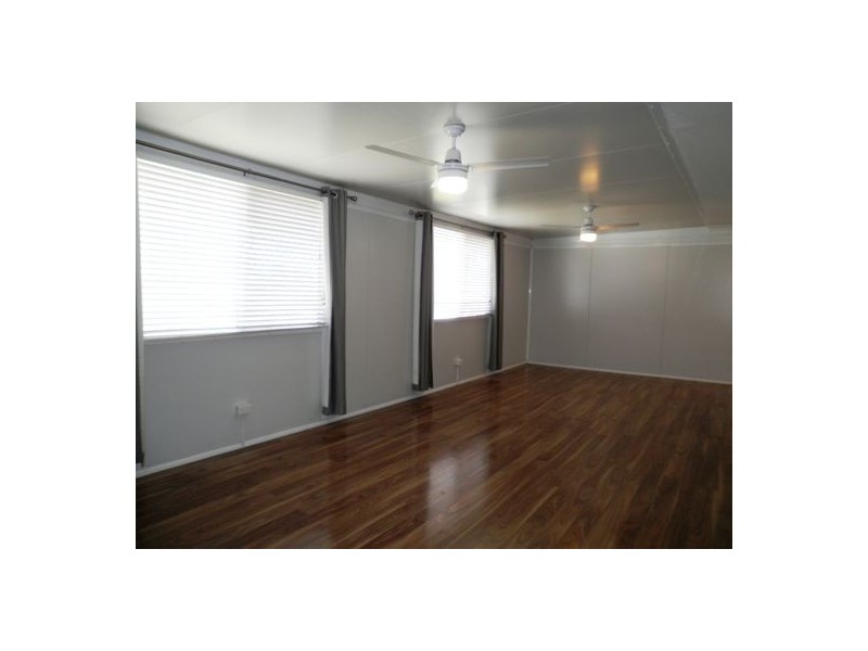 27 Greenway Street, Churchill QLD 4305