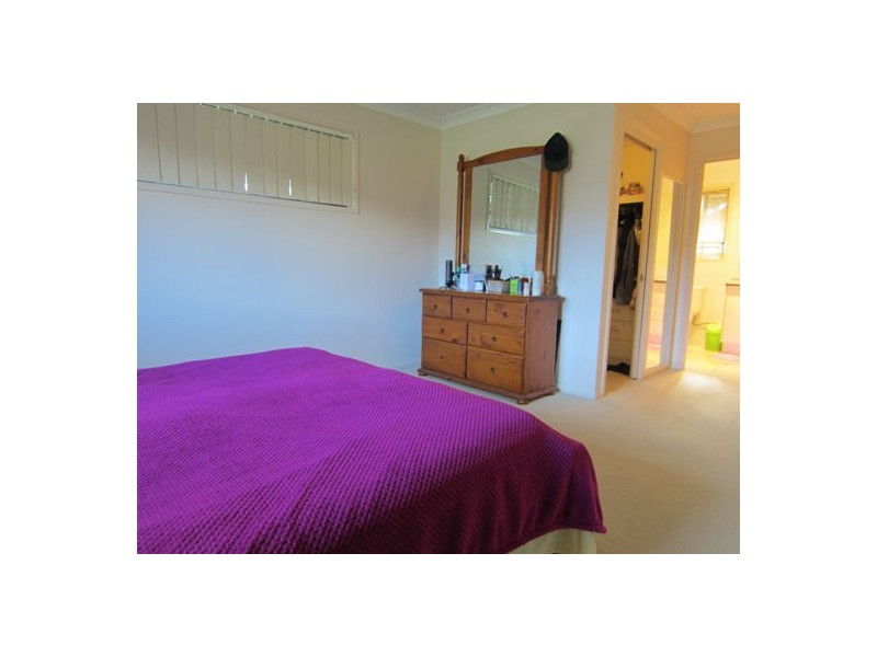12 Baden Jones Way, North Booval QLD 4304
