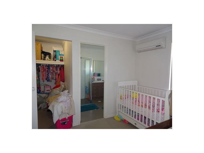29 Burswood Close, Wulkuraka QLD 4305