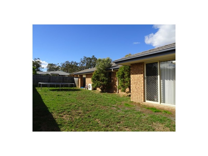 29 Burswood Close, Wulkuraka QLD 4305