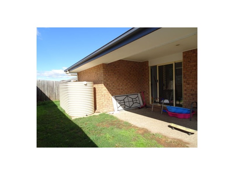 29 Burswood Close, Wulkuraka QLD 4305