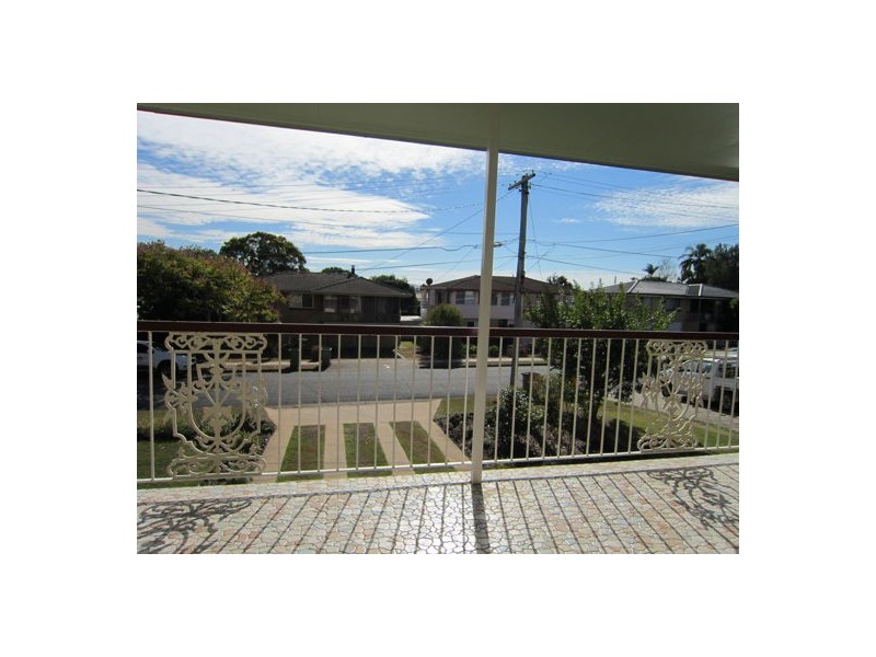 38 Gwendoline Street, Raceview QLD 4305