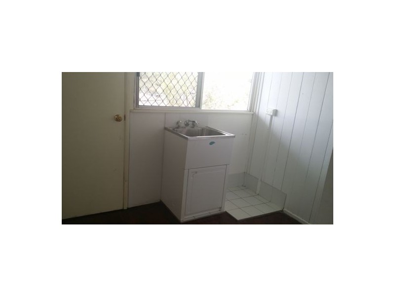 10 Stafford Street, Booval QLD 4304