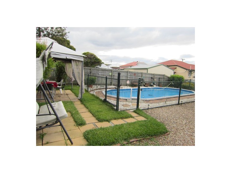 13 Clifton Street, Booval QLD 4304