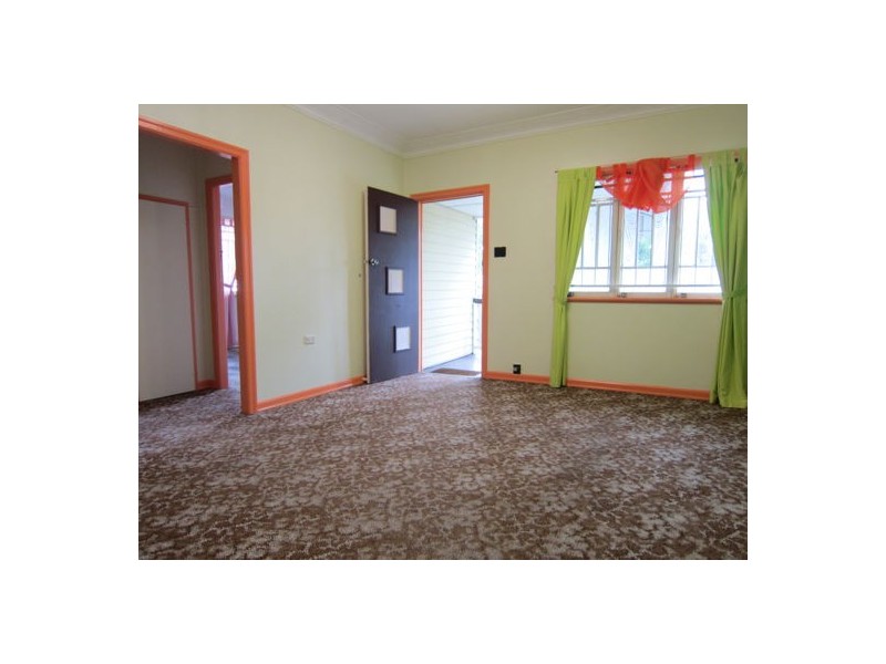 181 Glebe Road, Silkstone QLD 4304