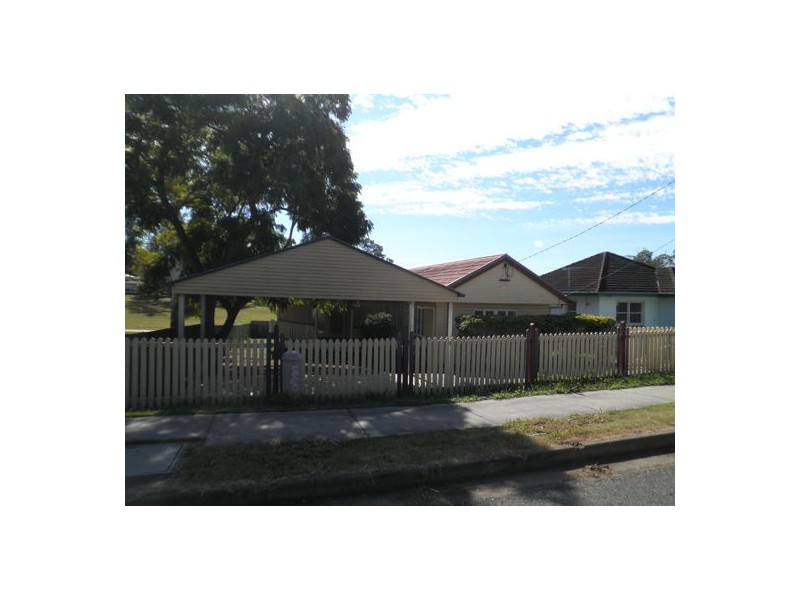 27 Denman Street, Leichhardt QLD 4305