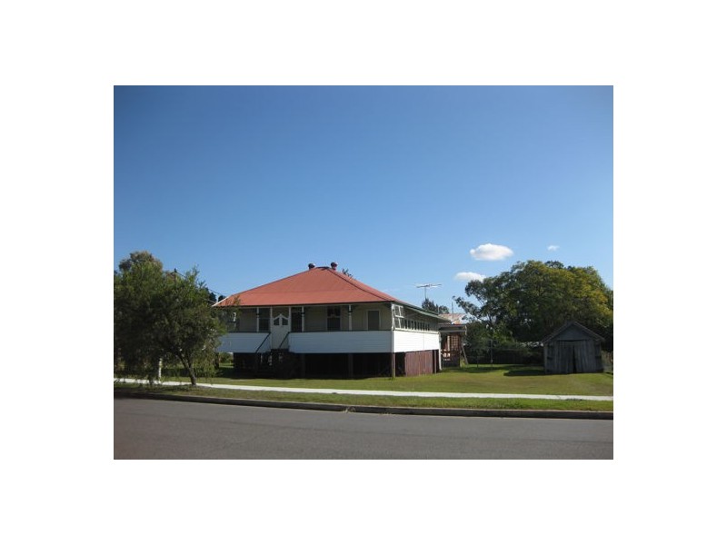 5 New Chum Road, Dinmore QLD 4303
