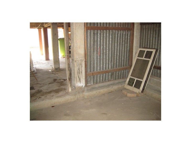 5 New Chum Road, Dinmore QLD 4303