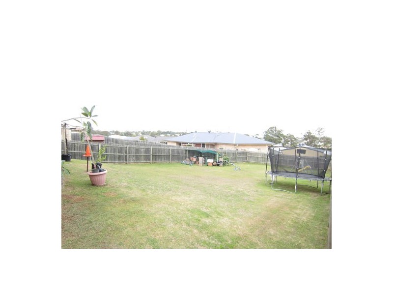 26 Benjamin Court, Yamanto QLD 4305