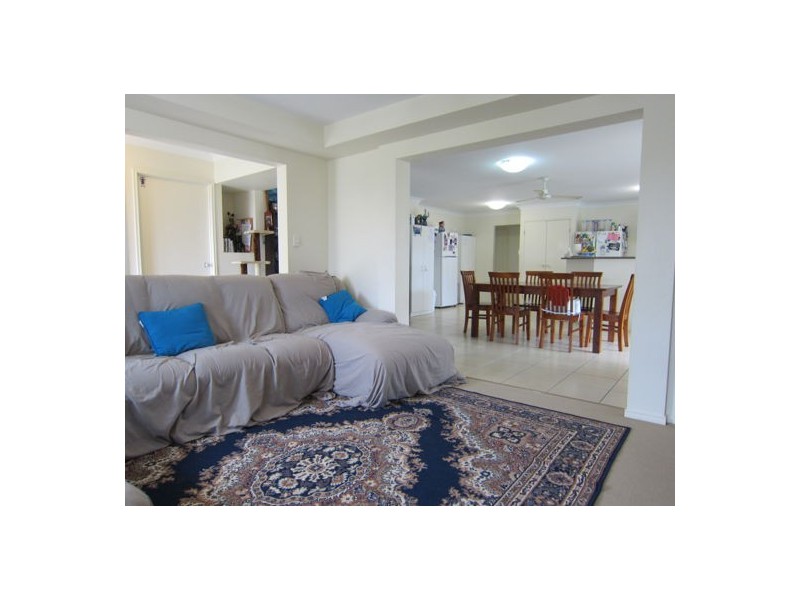 26 Benjamin Court, Yamanto QLD 4305