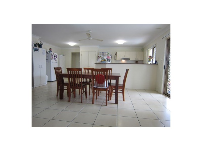 26 Benjamin Court, Yamanto QLD 4305