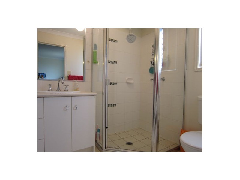 26 Benjamin Court, Yamanto QLD 4305