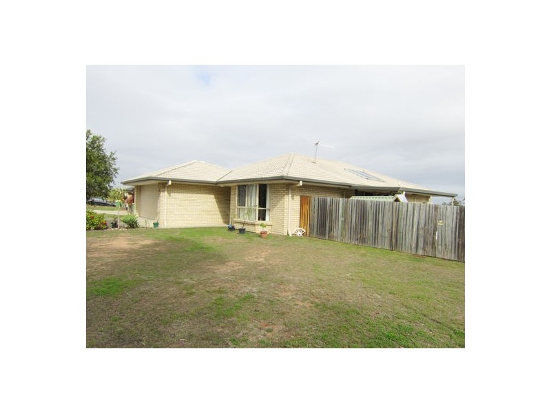 26 Benjamin Court, Yamanto QLD 4305