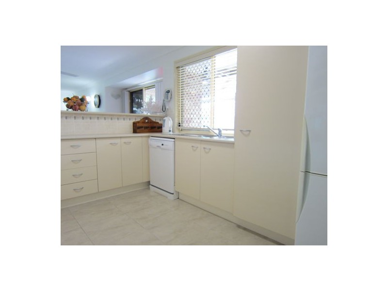 5 Lakewood Court, Flinders View QLD 4305