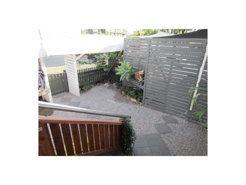 24 Cascade Street, Raceview QLD 4305