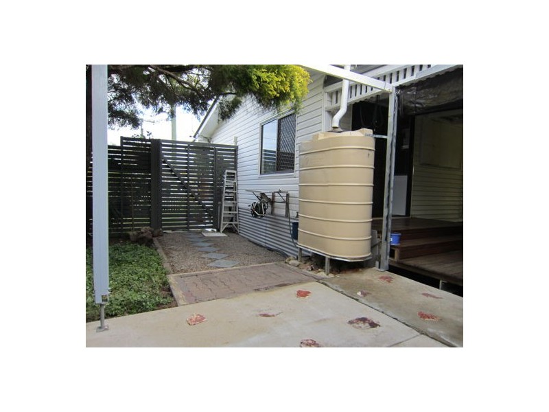 24 Cascade Street, Raceview QLD 4305