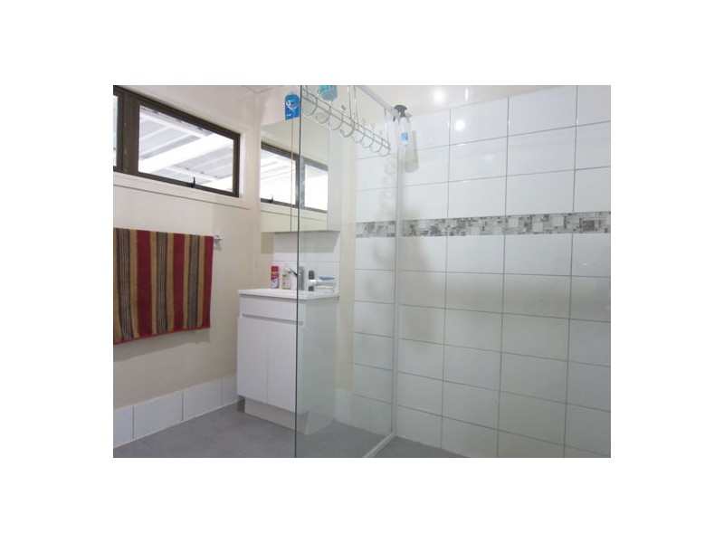 24 Cascade Street, Raceview QLD 4305