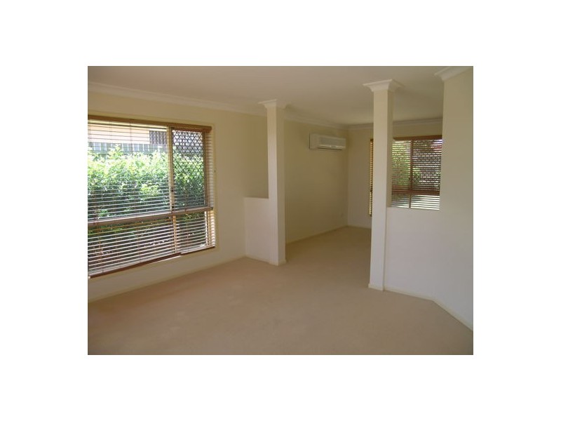 Flinders View QLD 4305