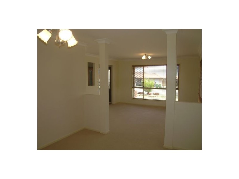 Flinders View QLD 4305