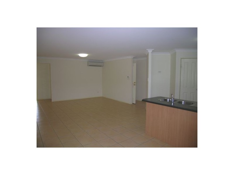 Flinders View QLD 4305